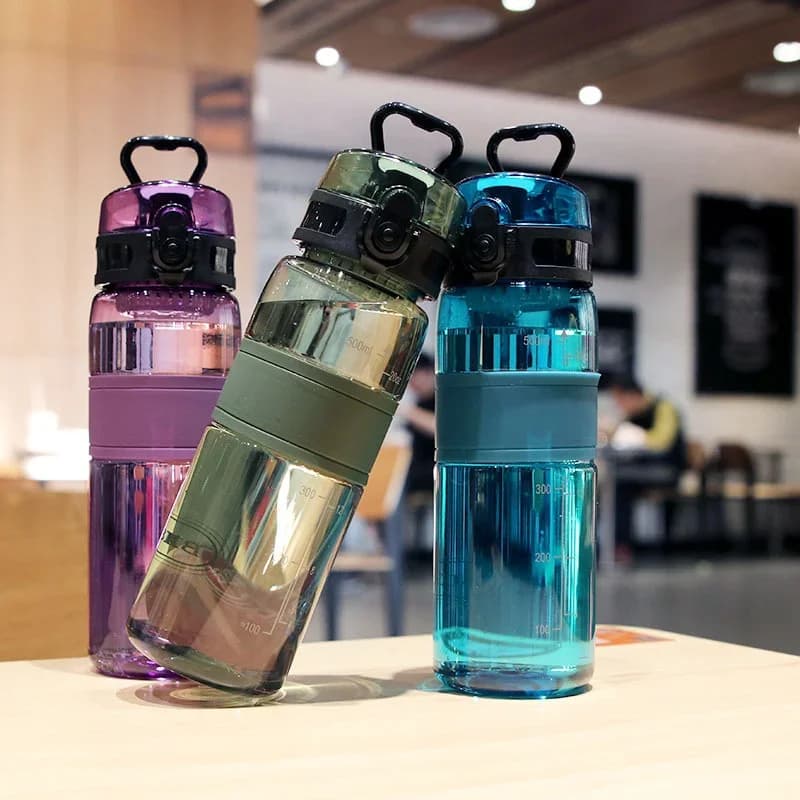 Преносима 500 ml спортна бутилка за вода, непропусклива пластмасова чаша за напитки с филтър за чай, за туризъм, фитнес и открито, прозрачна